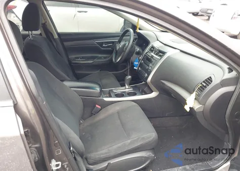 2015 Nissan Altima 2.5/2.5 S/2.5 Sl/2.5 Sv из США, поврежденный, VIN 1N4AL3AP1FN400210